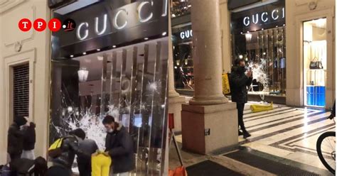 torino proteste gucci